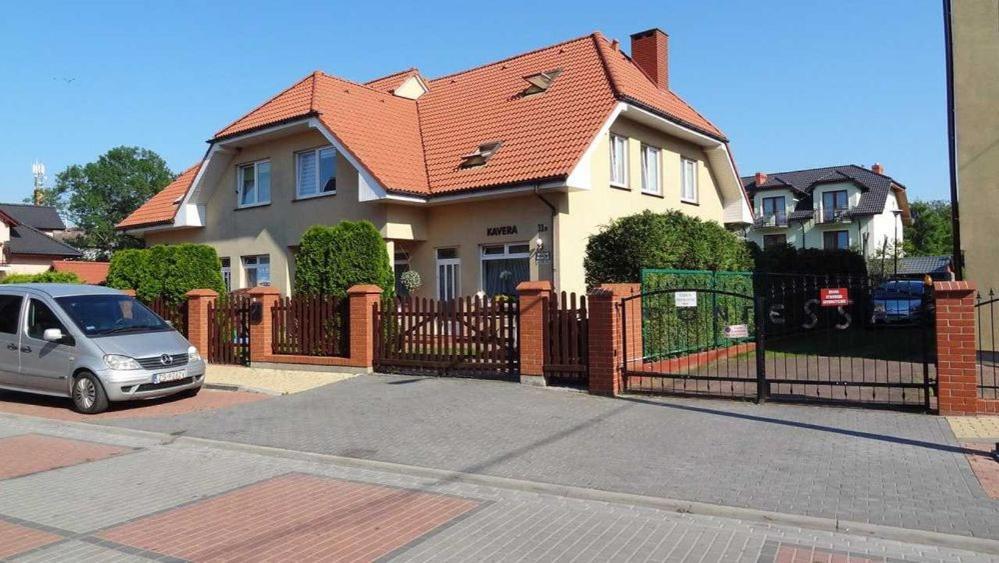 Dom Goscinny Kavera Dziwnówek Extérieur photo